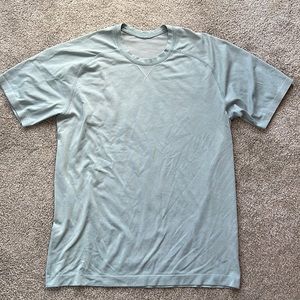 Lululemon size medium mint green workout shirt